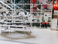 -云柏鞋业(十里堡店)