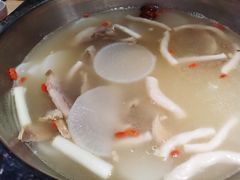 -嘎嘎鸭脑壳江湖菜(五里店)
