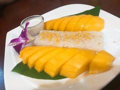 -Dang restaurant (patong phuket)