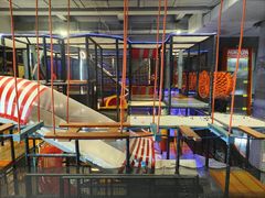 -嗨翻Hi-Fun竞技主题乐园·蹦床亲子生日轰趴(国光1937店)