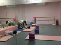 -舞研舞蹈培训(魏公村校区)