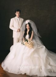 -雪中彩影婚纱摄影·微光艺术中心