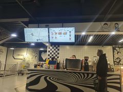-极限PLAY运动娱乐新世界·团建派对表演休闲馆·室内高空游乐园