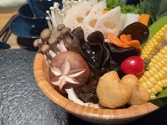 -湊湊火锅·茶憩(南京东路悦荟店)