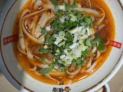 -顺溜·手工刀削面·黑金店(铜锣湾店)