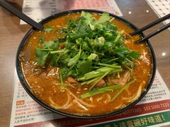 -肥汁米蘭香港米线(定西路店)