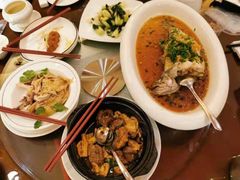 -广州中心皇冠假日酒店·百粤楼