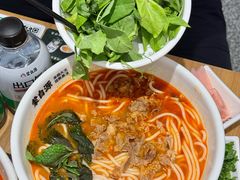 -蒙自源米线大王(花园城商场店)