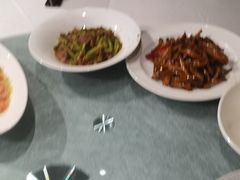 -凤凰园烤鸭店·唐山菜·传承花椒肉(老唐丰路店)