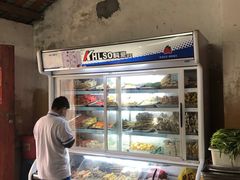 自助取餐区-陈氏老字号十三小炸炸店