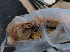 -正宗杂粮煎饼香软鸡蛋饼