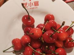 -芝小官毛肚火锅海鲜自助(苏州吴江区万宝店)