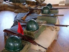-清风小镇闯关东影视基地