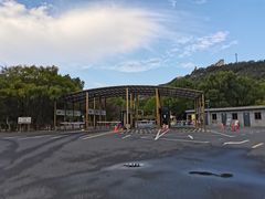 -上海佘山国家森林公园东门地面停车场