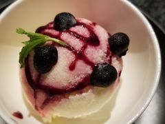 蓝莓豆腐冰淇淋-三号黄浦会Canton Table