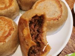 -清真吴记门钉肉饼·喜多利