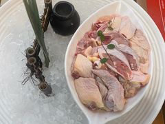 -洪氏嗨捞·广东猪肚鸡·椰子鸡火锅(西咸万象城店)