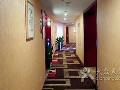 -瑞都酒店连锁(机场万达店)