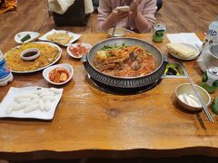 -喇喇排骨火锅·传统韩式脊骨汤(望京西园总店)