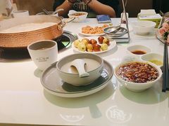 -洪氏嗨捞·广东猪肚鸡·椰子鸡火锅(西咸万象城店)