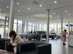 -杭州中升之星奔驰4S店(滨江店)