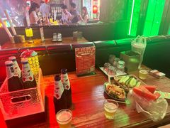 -喜鹊音乐酒馆(西街店)