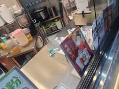 -沪上阿姨鲜果茶(华新大街店)