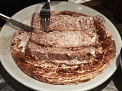 漏奶滑-潮界(虹桥新天地店)