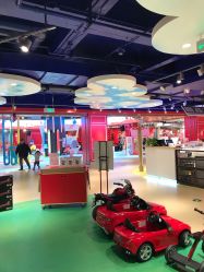 -Hamleys哈姆雷斯(三胞店)