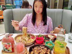 -西语·炭烧牛排(卓越中寰店)