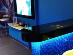 -唯爱KTV聚会餐厅(仙林东城汇店)