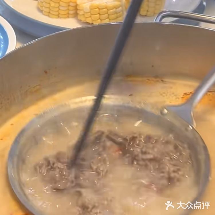 吃上了！原来三亚的糟粕醋火锅这么好吃啊！！