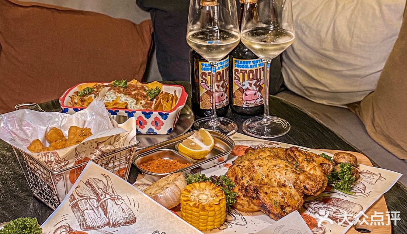 🆘这家的BBQ慢烤猪排也太绝了吧❗️美式餐酒吧🍻