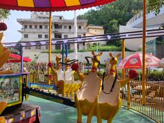 -顺德大良半月城游乐场