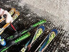 -采薇庄园四季滑雪场