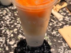-喜茶(深圳万象城黑金店)