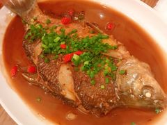 葱油鳊鱼-芳草地度假酒店·野炉中餐厅