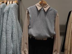 -URBAN REVIVO(欢乐海岸购物中心店)