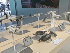 -DJI大疆(深圳华强北曼哈授权体验店)