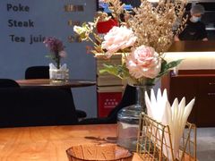 -POKEE VIA&Brunch·维娅(重庆来福士店)