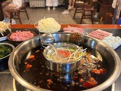 -邓莽子老火锅(中兴路总店)