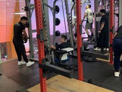 -懒人Club健身(卓越时代广场店)