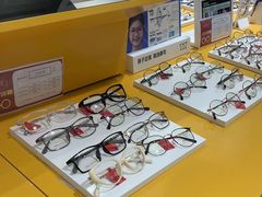 -诺柯视眼镜-蔡司依视路官方工厂店(淞南一店)