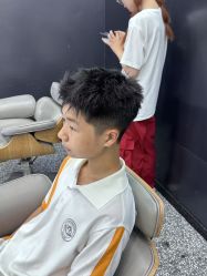 -藤野造型·烫·染发型设计店
