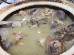 白香芋煲鸡-台山美食一绝阿四台山黄鳝饭(阿四创作店)