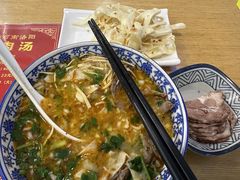 -八百里牛肉汤(盖饭·锅贴·万象城店)