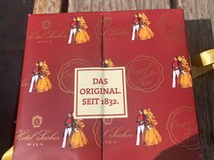 -Cafe Sacher(WIEN)