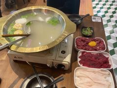 -天成·潮州牛肉脆肉鱼生蚝自助火锅