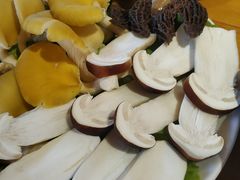 -民食香·腊排骨野生菌美食(木府店)