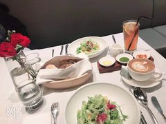 -GreyWhale灰鲸餐厅(武汉国际广场店)